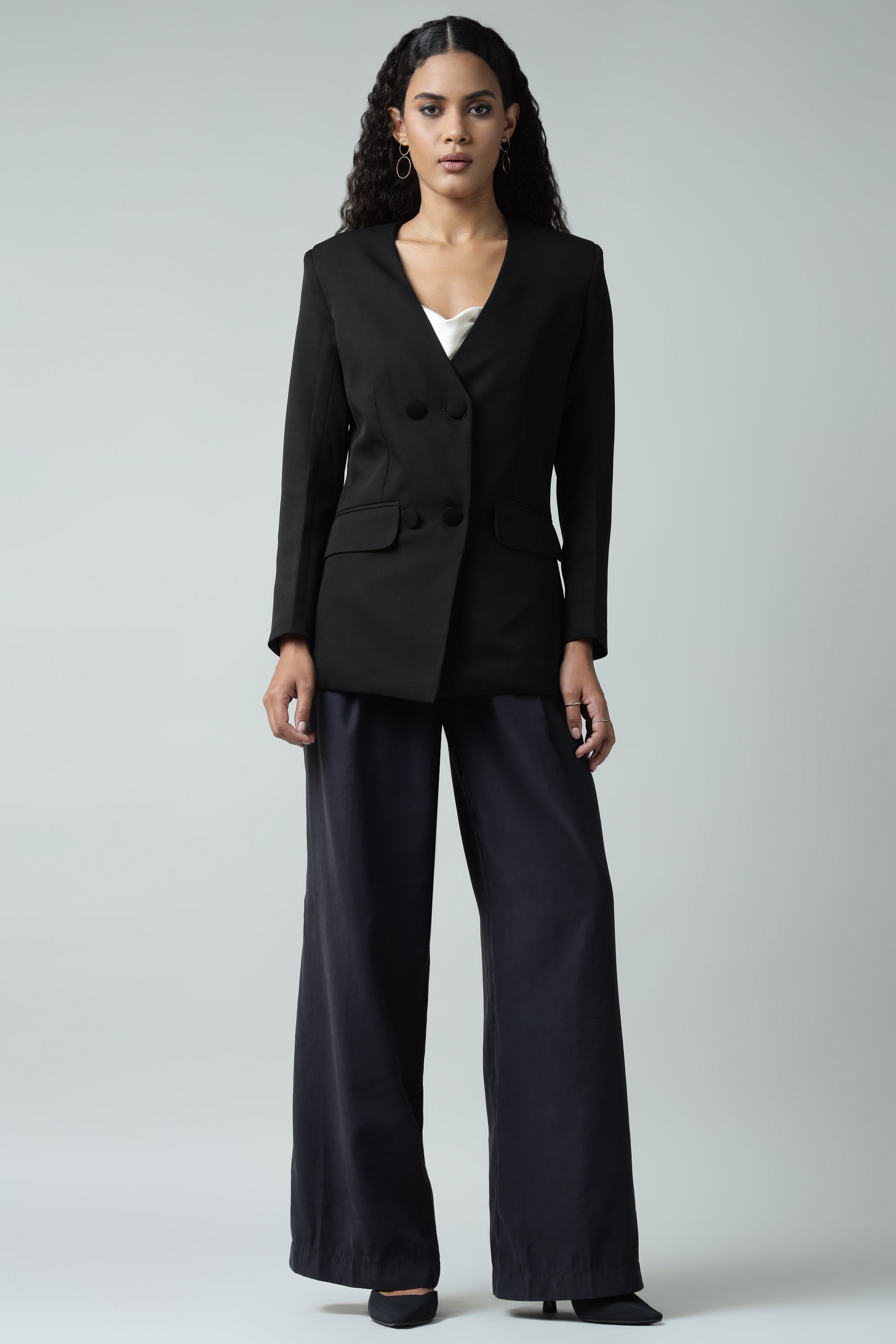 Double Breasted Black No Collar Blazer Sanaita