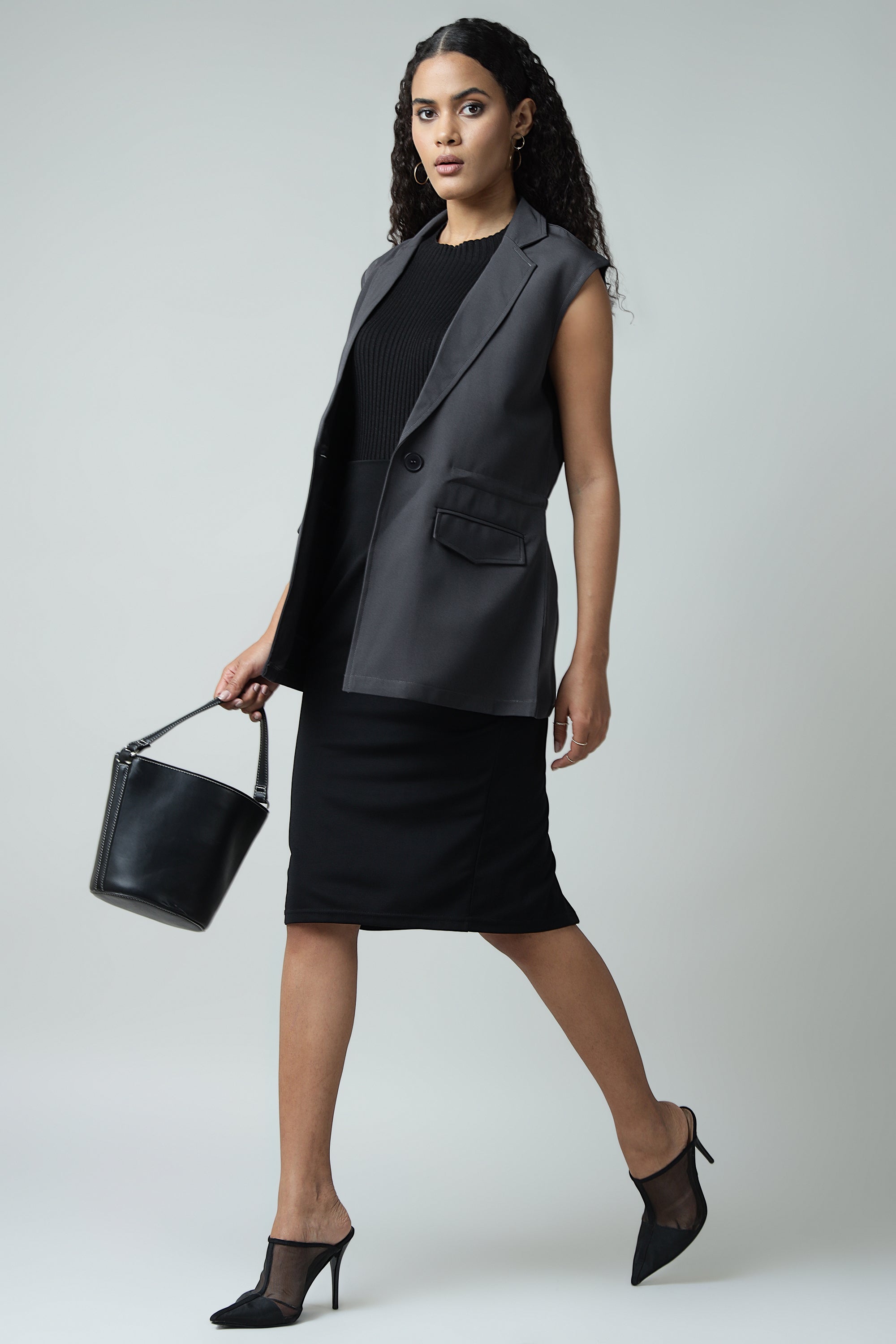 Charcoal Grey Parachute Vest Sanaita