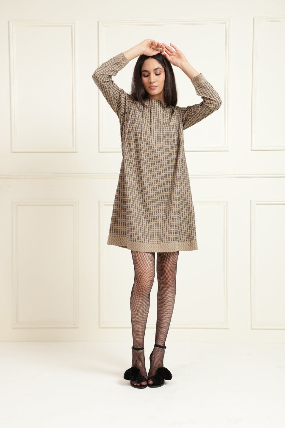 Pintuck Detail Brown Printed Knee Dress Sanaita