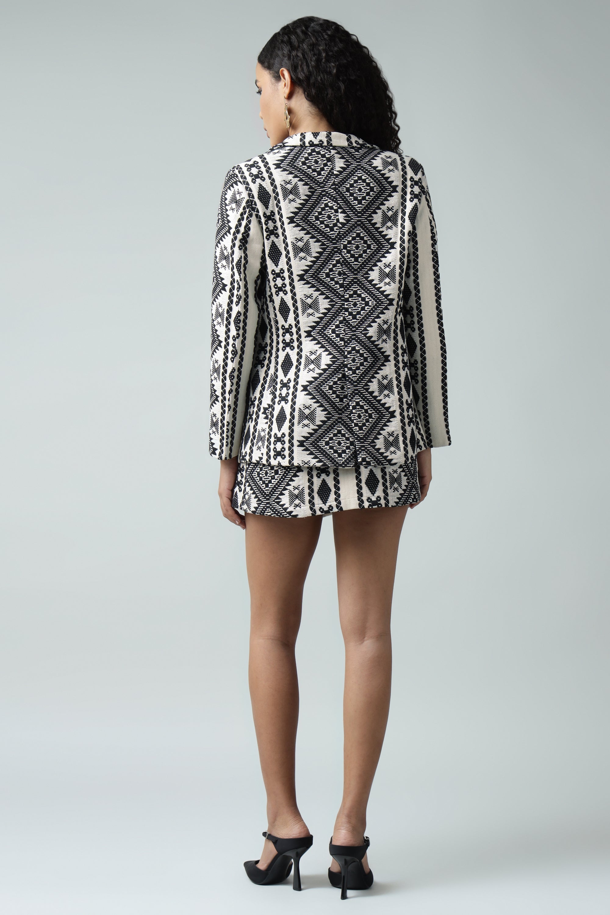 Tribal Jacquard Set Sanaita