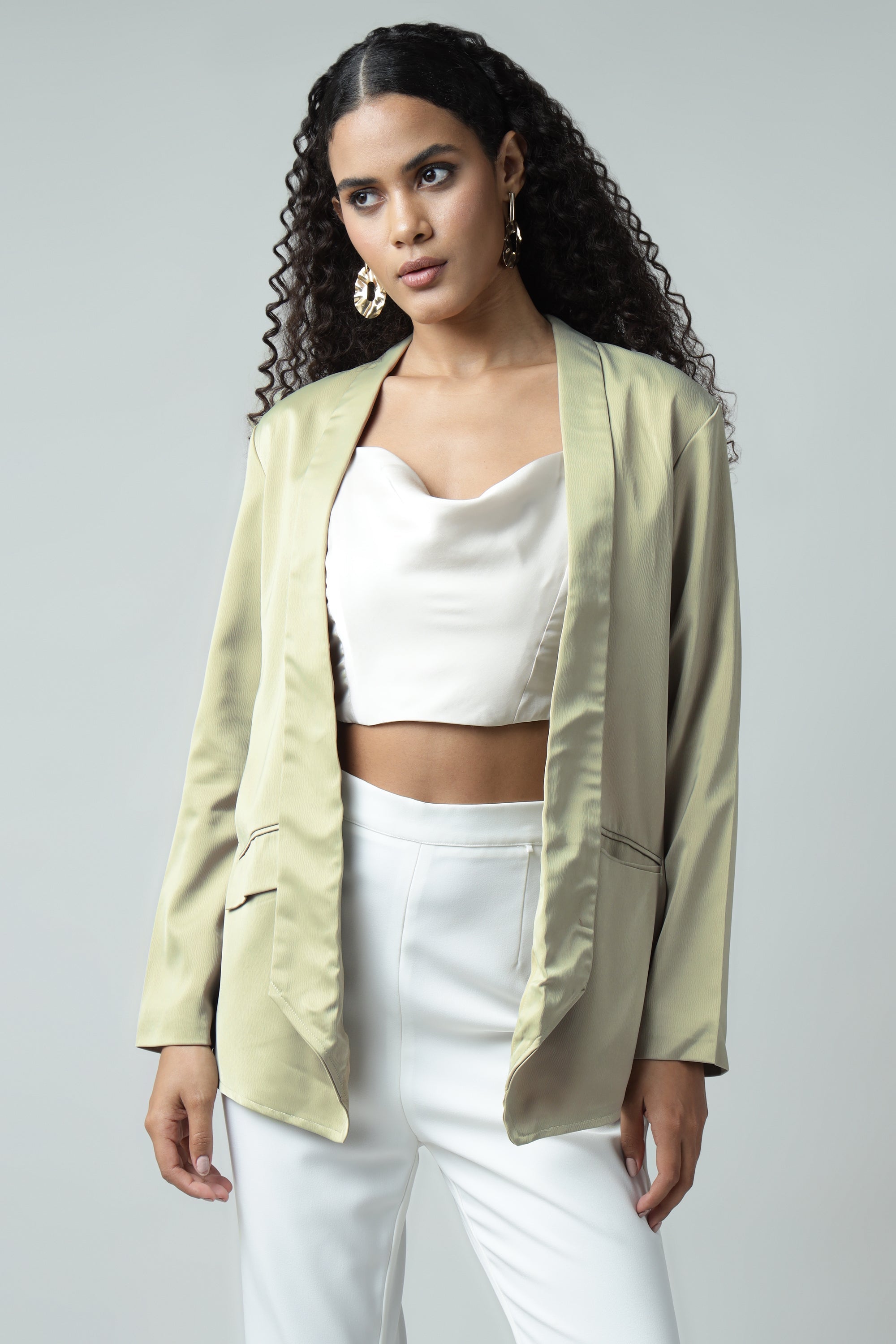Minimalist Overwrap Sanaita