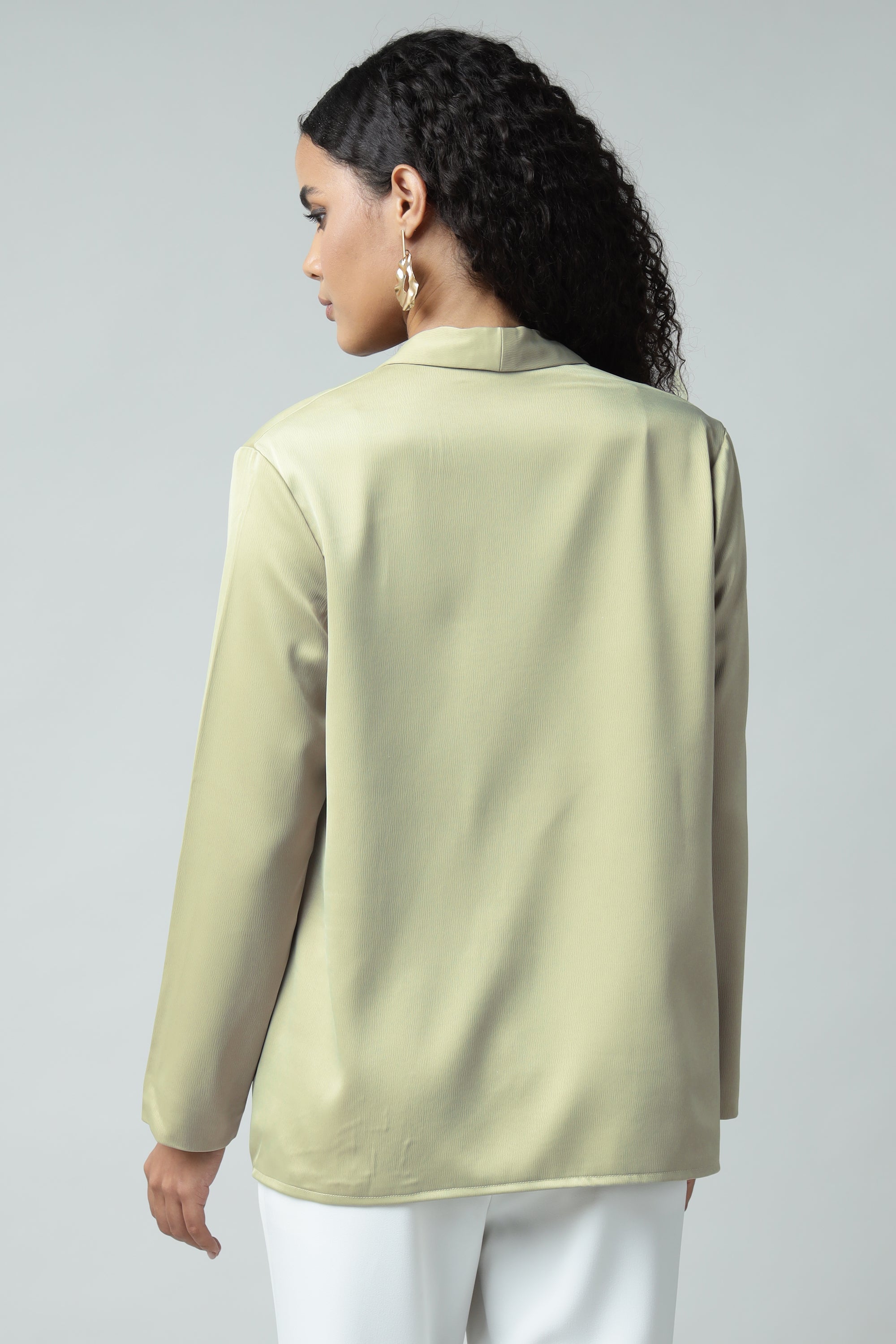Minimalist Overwrap Sanaita