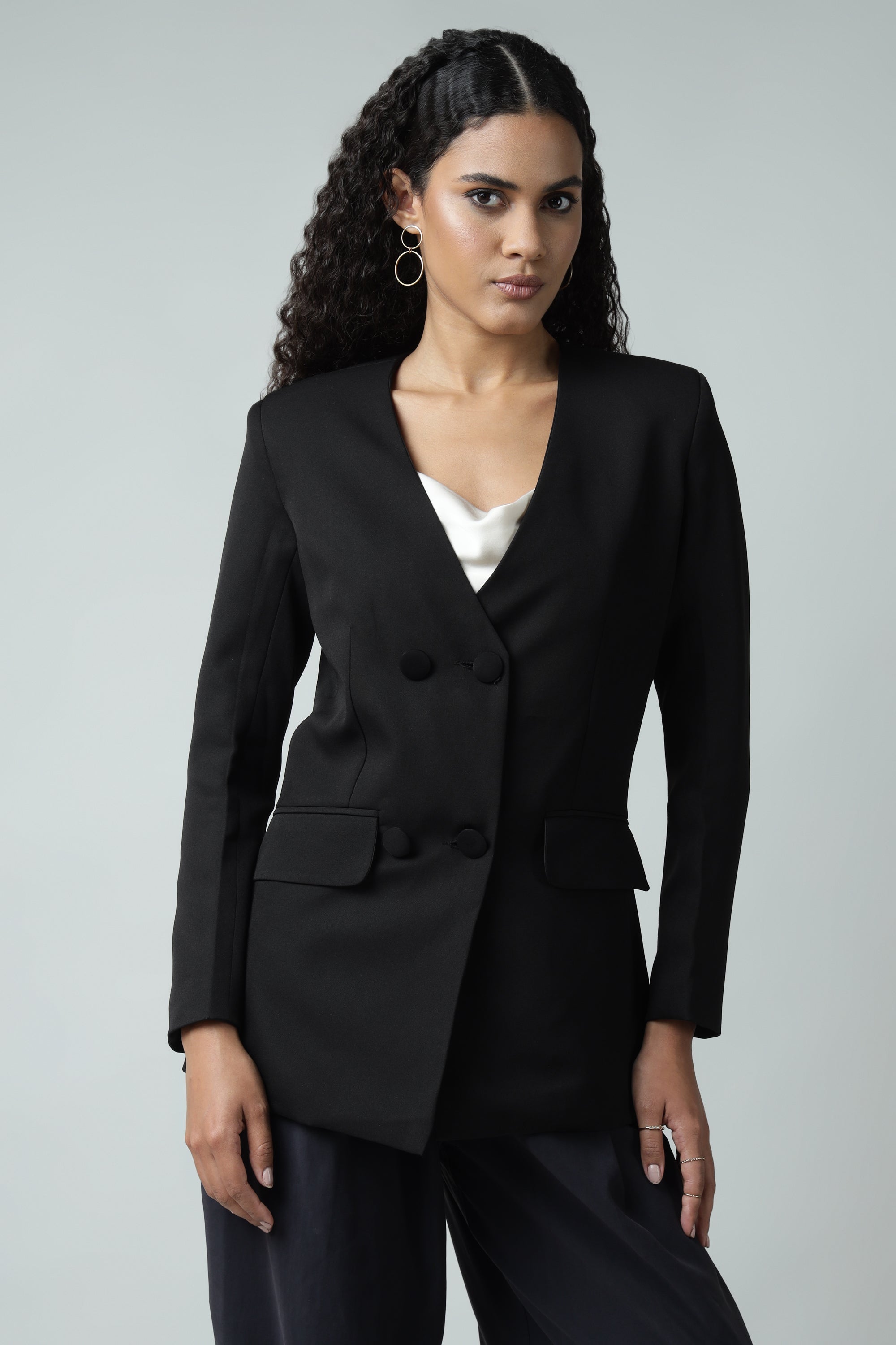 Double Breasted Black No Collar Blazer Sanaita