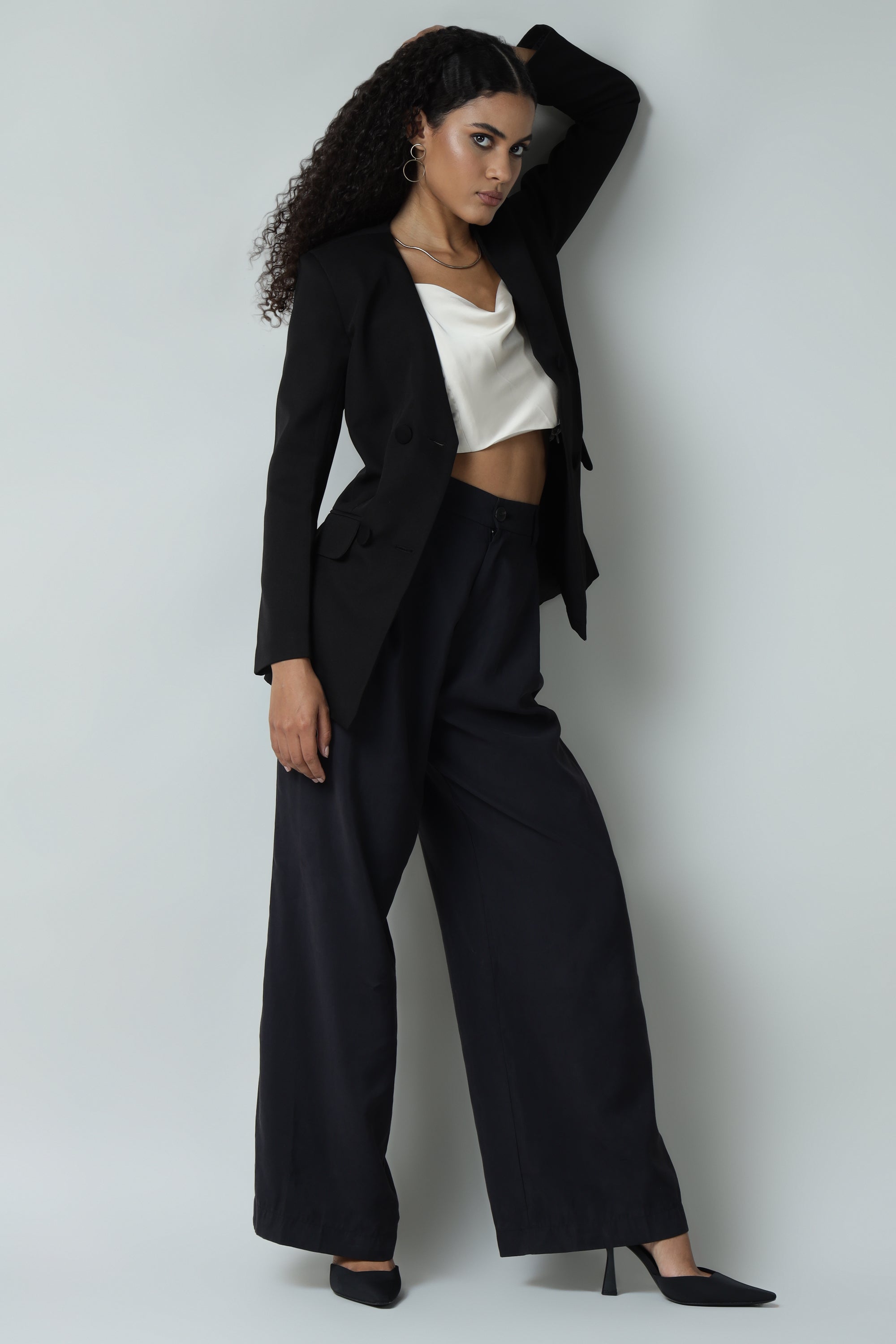 Double Breasted Black No Collar Blazer Sanaita