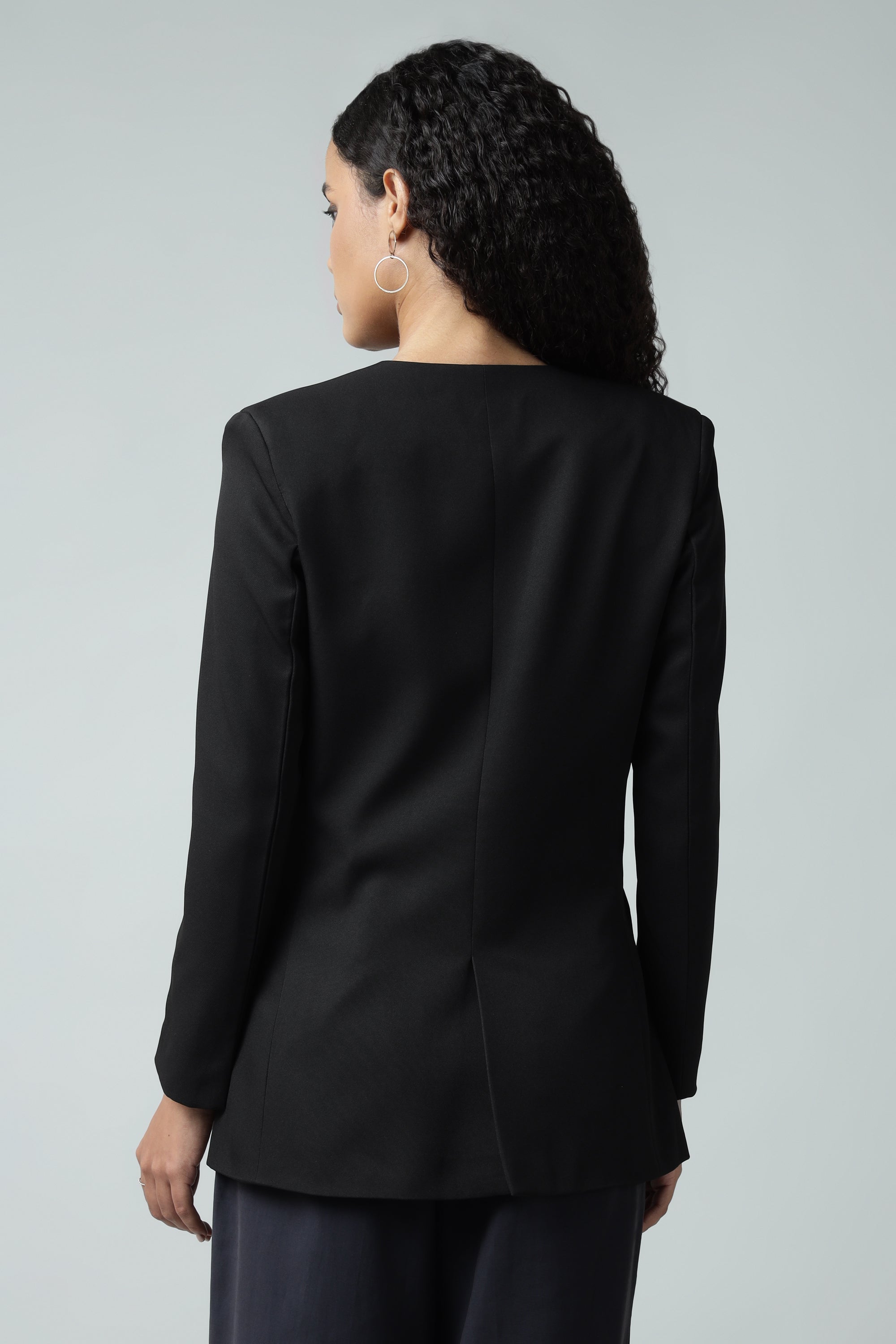 Double Breasted Black No Collar Blazer Sanaita