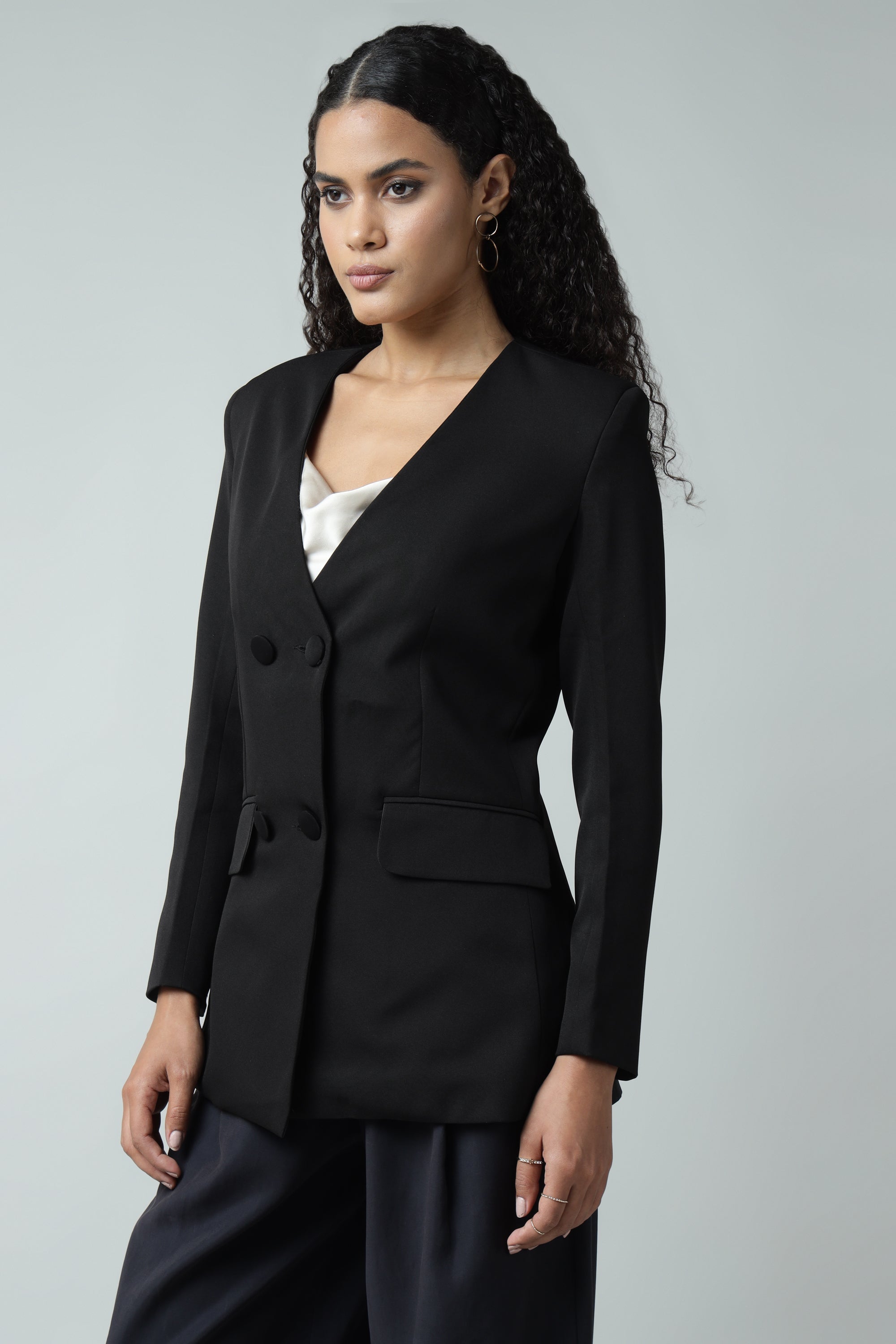 Double Breasted Black No Collar Blazer Sanaita