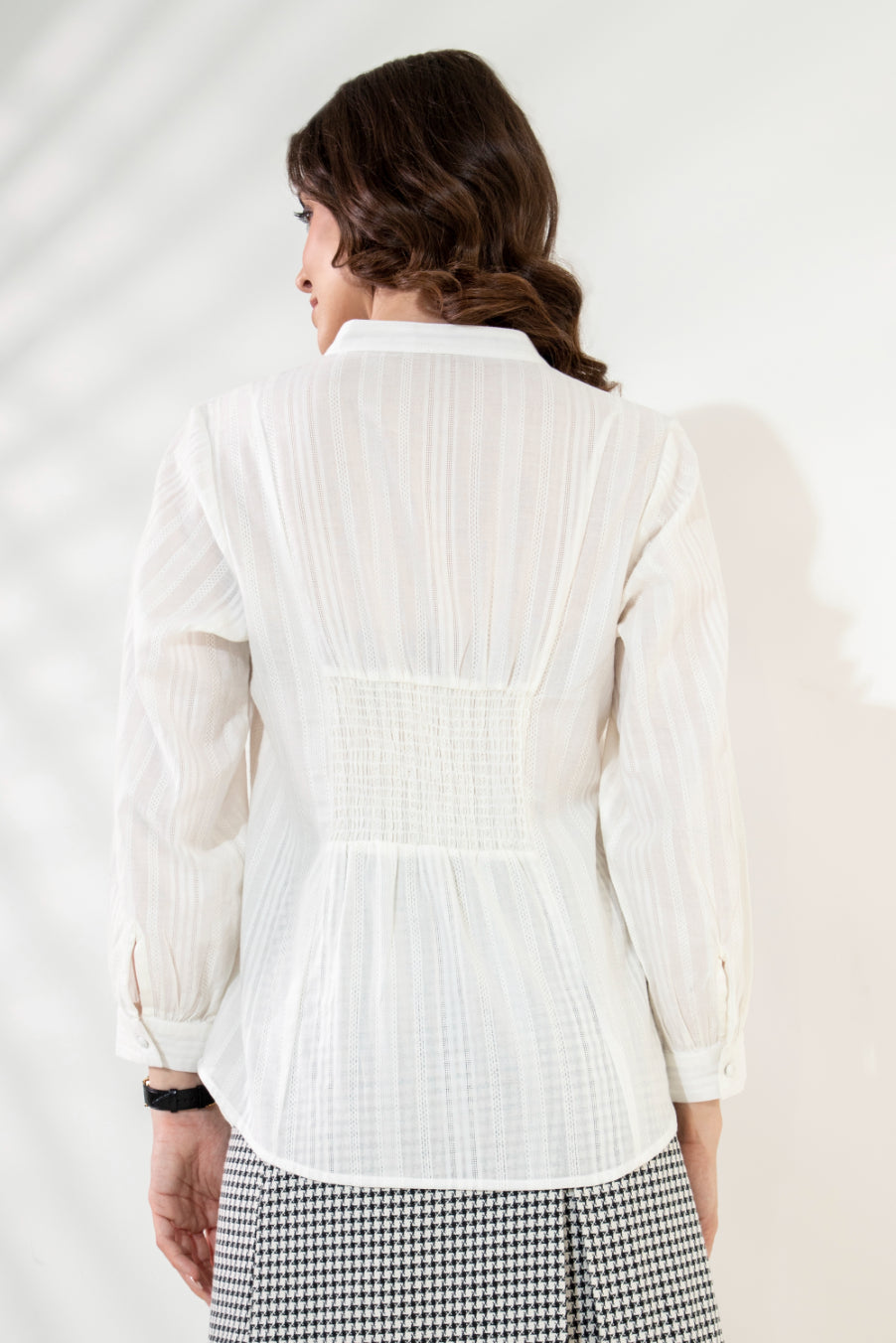 Delicate Dobby Striped Buttoned Blouse Sanaita