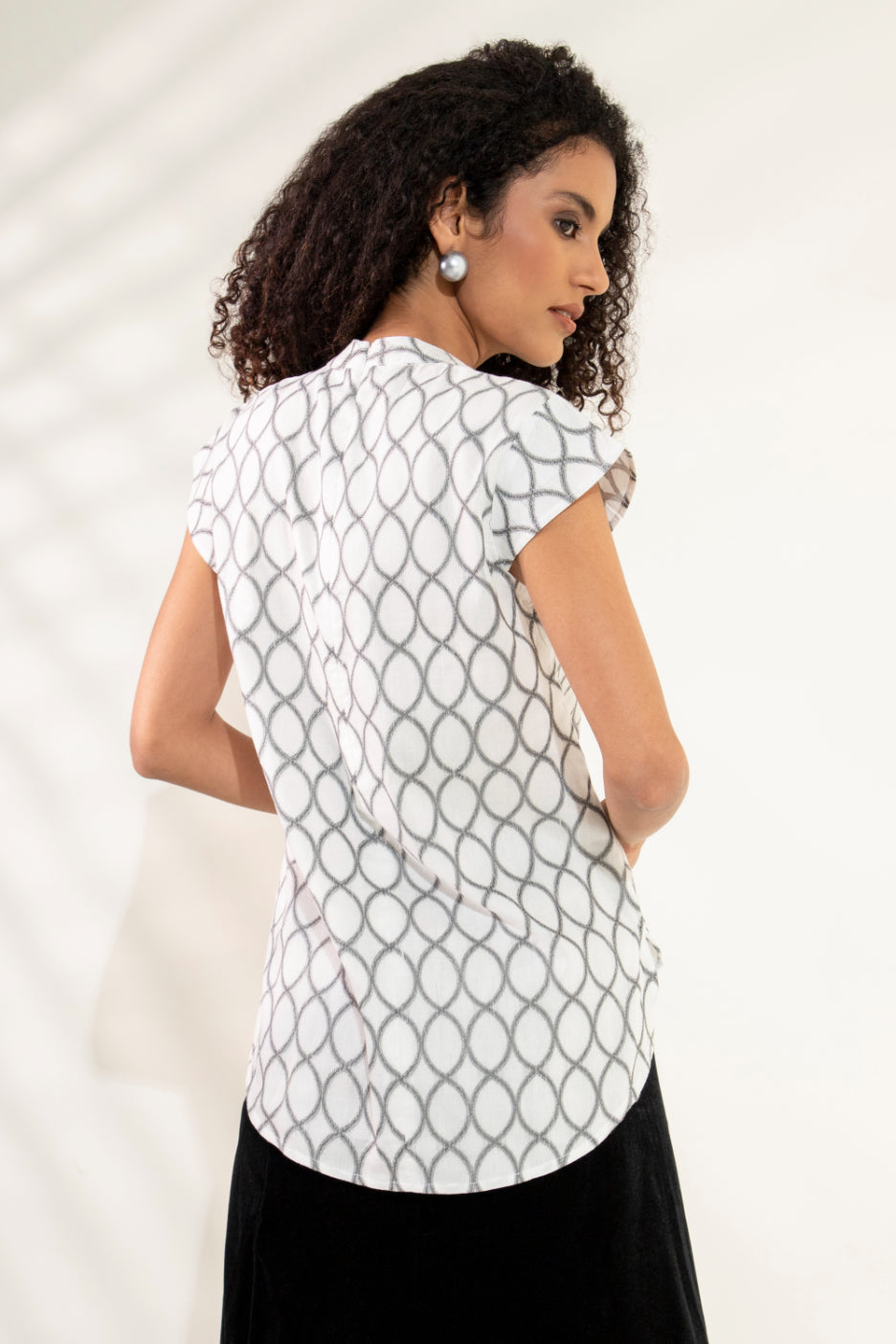 Cap Sleeve Band Collar Jacquard Top Sanaita