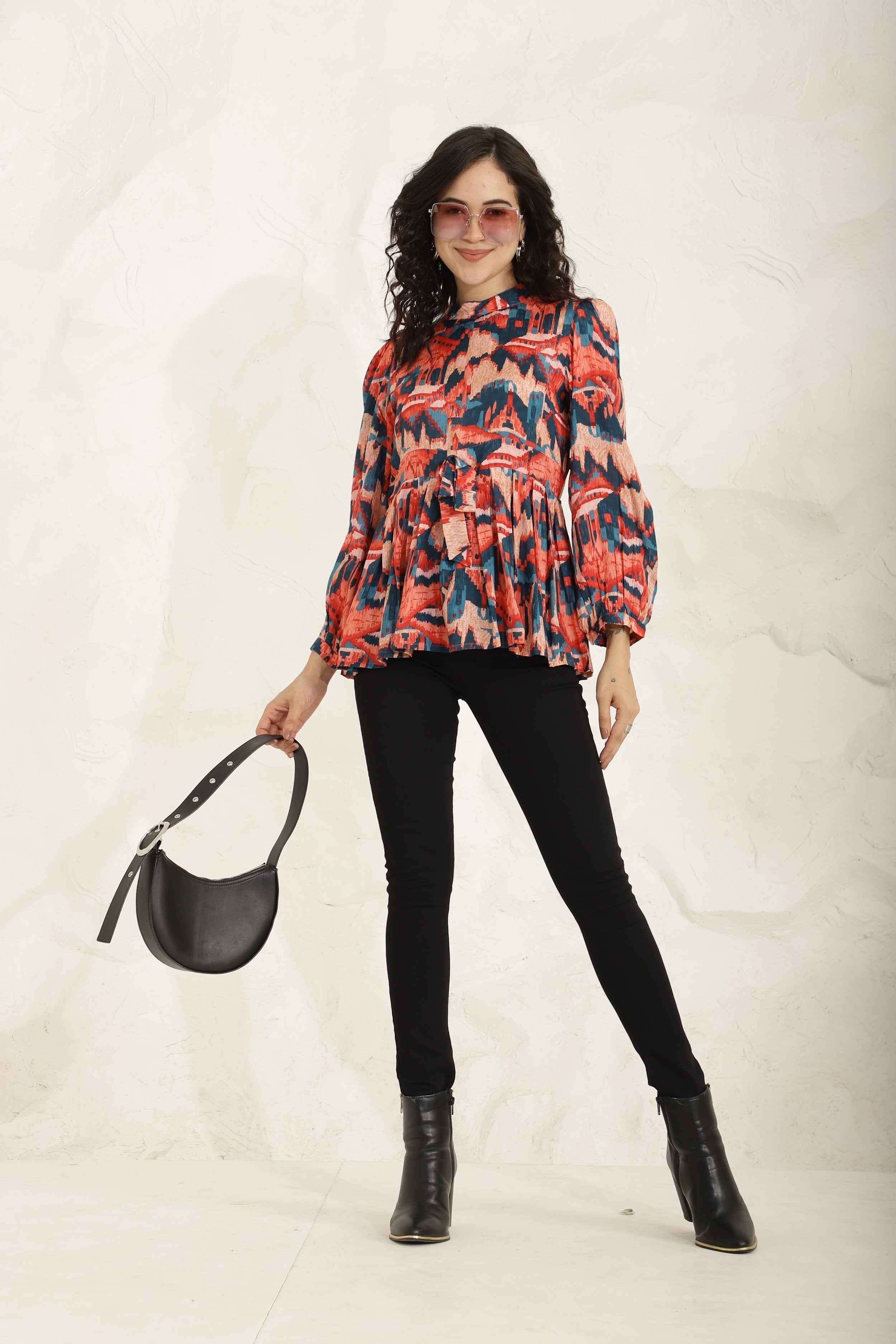 Twirl Abstract Top Sanaita
